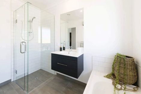 Photo of property in 2 Prestons Park Drive, Marshland, Christchurch, 8083