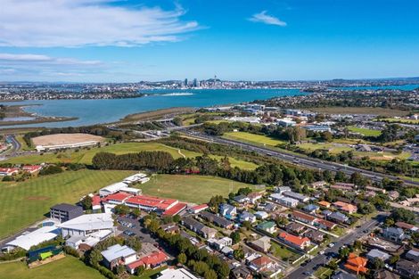 Photo of property in 3/42 Dominion Street, Takapuna, Auckland, 0622
