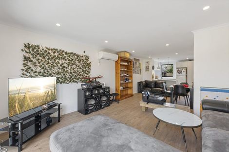 Photo of property in 15b Sealord Place, Manurewa, Auckland, 2102