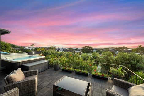 Photo of property in 3/64 Hattaway Avenue, Bucklands Beach, Auckland, 2012