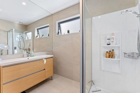 Photo of property in 28 Owen Chapman Drive, Red Beach, 0932