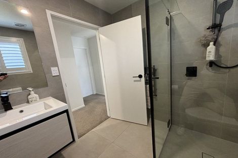 Photo of property in 16 Mutetai Road, Clarks Beach, 2122