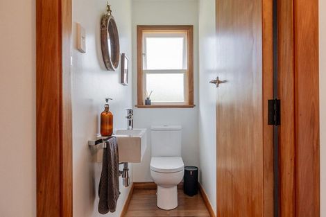 Photo of property in 28 Winchester Street, Awapuni, Palmerston North, 4412