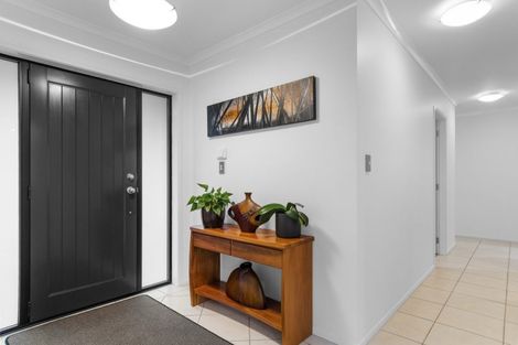 Photo of property in 36 Inverness Drive, Pyes Pa, Tauranga, 3112