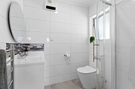 Photo of property in 4 Palm Court, Mount Maunganui, 3116