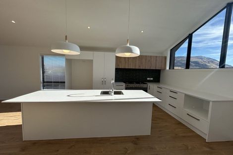 Photo of property in 45 Shepherd Road, Jacks Point, Queenstown, 9371