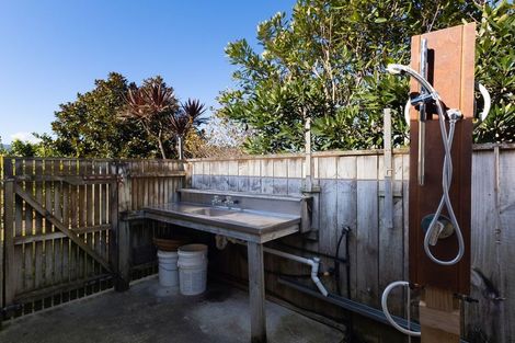 Photo of property in 42 Campion Road, Waikanae Beach, Waikanae, 5036