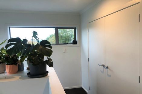 Photo of property in 1/56 Sandwich Road, Saint Andrews, Hamilton, 3200