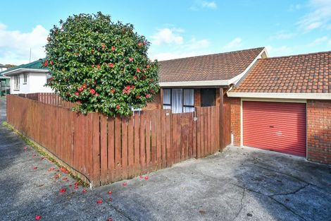 Photo of property in 5/16 South Street, Papakura, 2110