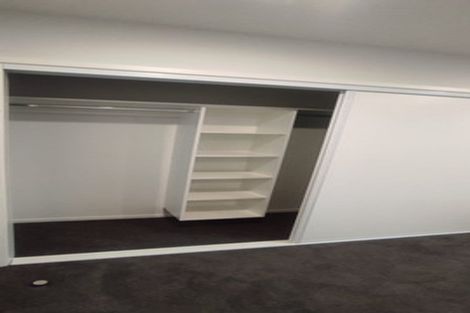 Photo of property in 3/47 Awaroa Road, Sunnyvale, Auckland, 0612