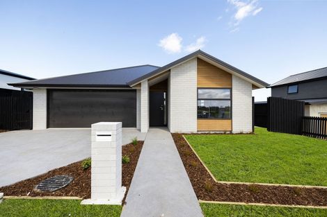 Photo of property in 10 Oralee Terrace, Peacocke, Hamilton, 3206