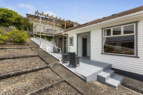 Photo of property in 22 Peace Avenue, Moturoa, New Plymouth, 4310