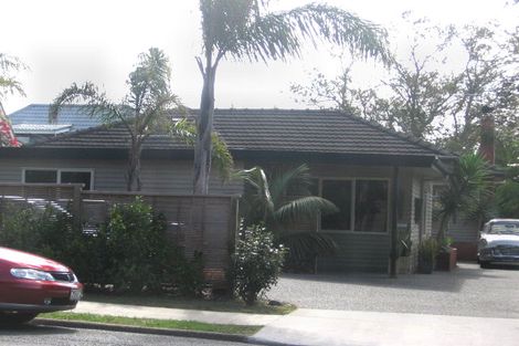 Photo of property in 123 Shakespeare Road, Milford, Auckland, 0620