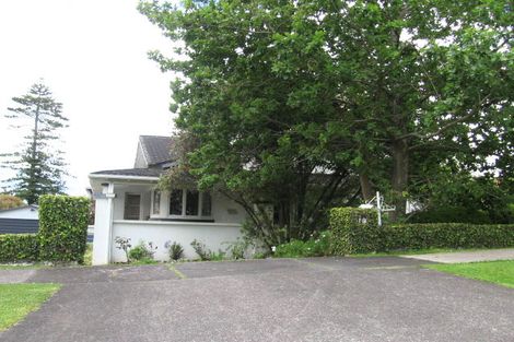 Photo of property in 19 Peverill Crescent, Papatoetoe, Auckland, 2025