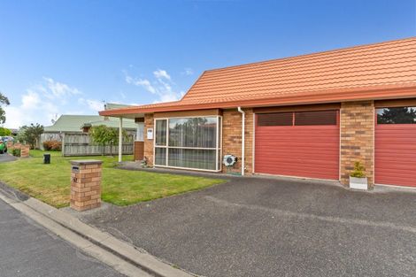 Photo of property in Holdsworth Villas, 2/47 William Donald Drive, Solway, Masterton, 5810