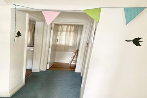 Photo of property in 182 Oriental Parade, Oriental Bay, Wellington, 6011