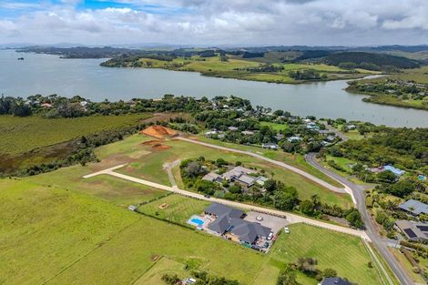 Photo of property in 77 Skudders Beach Road, Kerikeri, 0294