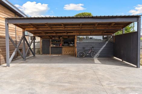 Photo of property in 18 Pembroke Street, Avondale, Christchurch, 8061