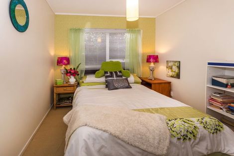 Photo of property in 34 Sunnypark Avenue, Rosehill, Papakura, 2113