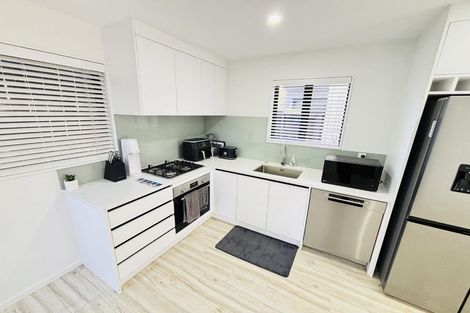 Photo of property in 19c Farwood Drive, Henderson, Auckland, 0612