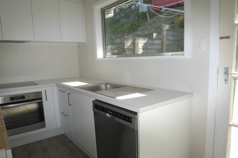 Photo of property in 137a Newlands Road, Newlands, Wellington, 6037