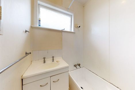 Photo of property in 10 Bythell Street, Wainuiomata, Lower Hutt, 5014