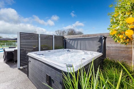 Photo of property in 54 Chedworth Avenue, Chedworth, Hamilton, 3210