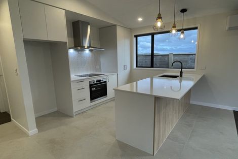 Photo of property in 8 Whau Lane, Papamoa, 3118