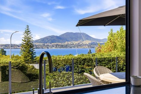 Photo of property in 2 Scenic Heights, Acacia Bay, Taupo, 3330