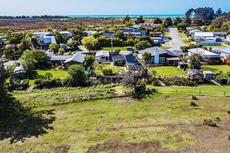 Photo of property in 81 Dunns Avenue, The Pines Beach, 7630