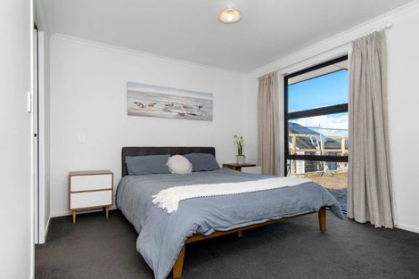 Photo of property in 2 Stingray Drive, Omokoroa, 3114