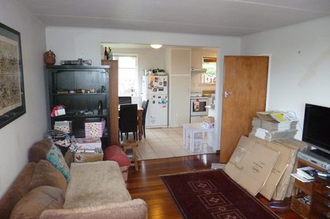 Photo of property in 32 Price Crescent, Mount Wellington, Auckland, 1060