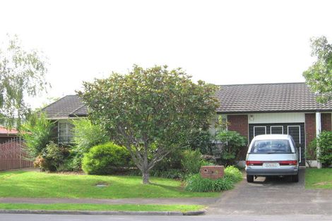 Photo of property in 1/80 Sunderlands Road, Bucklands Beach, Auckland, 2012