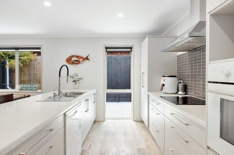 Photo of property in 3 Horokaka Place, Papamoa Beach, Papamoa, 3118