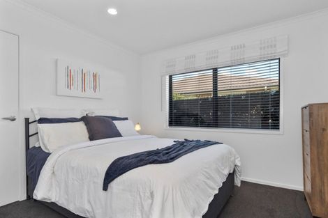 Photo of property in 13 Parkland Rise, Omokoroa, 3114