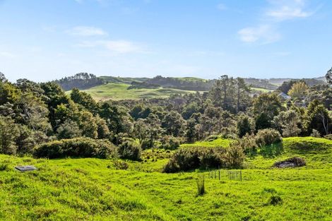 Photo of property in 51 Sterling Road, Paparoa, 0571