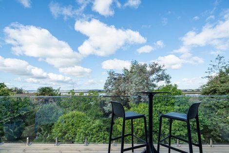 Photo of property in 112b Roberts Road, Te Atatu South, Auckland, 0610