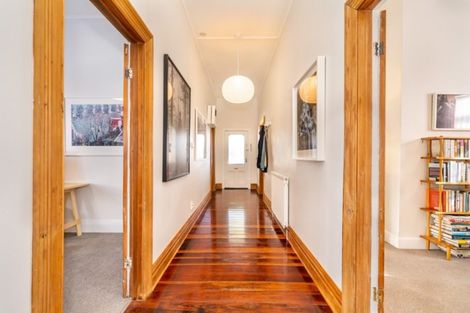 Photo of property in 8 Pitt Street, Moera, Lower Hutt, 5010