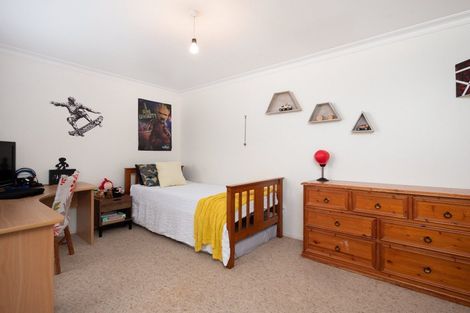 Photo of property in 8b Howell Place, Tauranga South, Tauranga, 3112