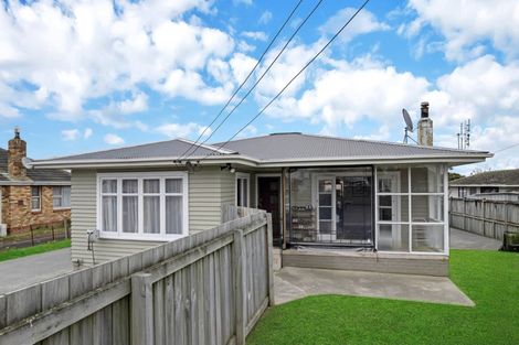 Photo of property in 1/5 Rogers Road, Manurewa, Auckland, 2102