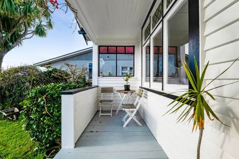 Photo of property in 19 Gaine Street, New Plymouth, 4310