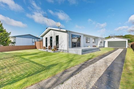 Photo of property in 5 Sequoia Place, Pukete, Hamilton, 3200