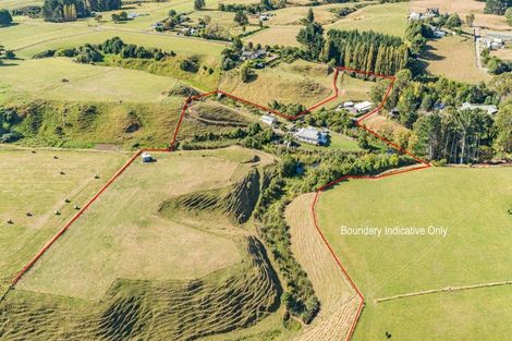 Photo of property in 214 Heatherlea Road East, Levin, 5571