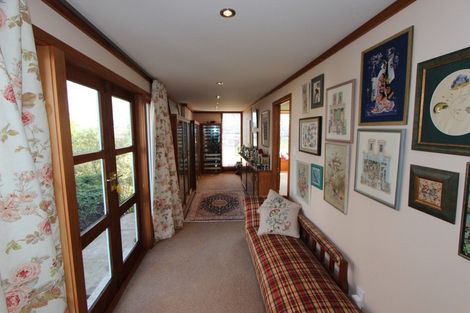 Photo of property in 402 Porangahau Road, Waipukurau, 4282