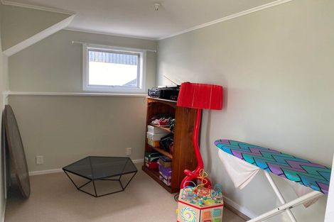 Photo of property in 7 Frobisher Street, Island Bay, Wellington, 6023