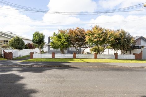 Photo of property in 15 Livingstone Avenue, Nawton, Hamilton, 3200