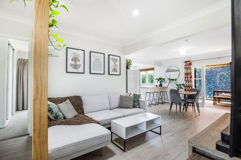 Photo of property in 1b Titoki Street, Te Atatu Peninsula, Auckland, 0610