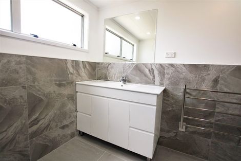 Photo of property in 61 Alabaster Drive, Papatoetoe, Auckland, 2025