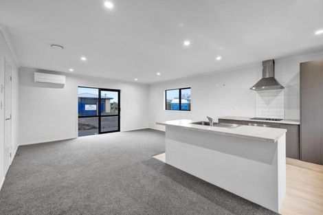 Photo of property in 2 Chute Street, Normanby, Hawera, 4614