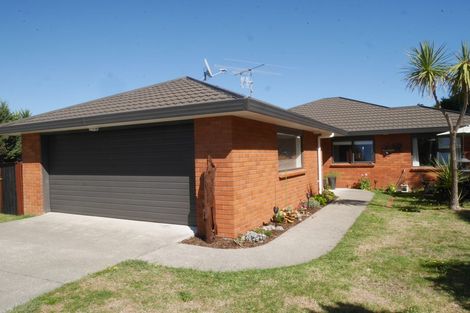 Photo of property in 121 Weggery Drive, Waikanae Beach, Waikanae, 5036